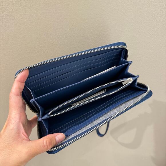 Last 1 ‼️Coach CAO79 Long Zip Around Wallet, denim/Silver/Indigo - Picture 4 of 6